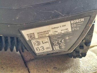 Robotická sekačka Bosch Indego S500 + navíc příslušenství - 5