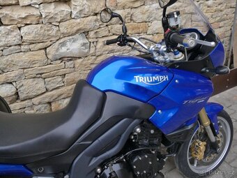 Triumph Tiger 1050 - 5