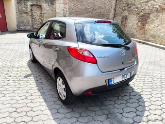 Mazda 2, r.v: 12/2009, 1.3 55kw, 115000km, klima, dovoz D - 5