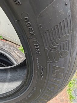 Letní pneu 215/55/17 Michelin - 5