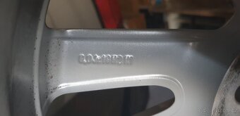 Alu kola 6jx16 5x112 et43 z Škoda Karoq - 5