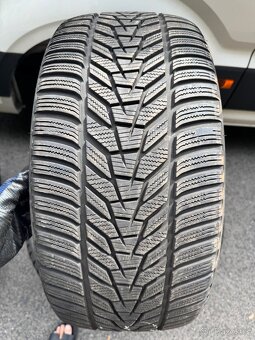 255/35 r21 98W 285/30 r21 Zimní Hankook 21” - 5