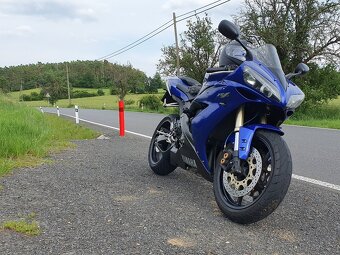 Yamaha R1 2004 - 5