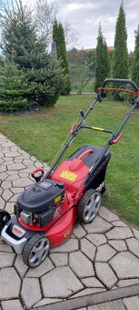 Benzínova sekačka s pojezdem. - 5