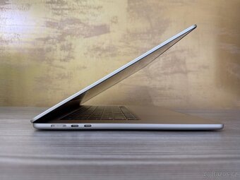 MacBook Air 15" 2024 M3 8GB 512GB Hvězdně bílá - 5