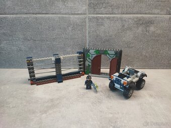 Lego Jurassic World 75929 - Útok Carnataura + přebytky - 5
