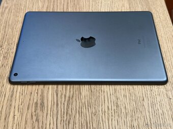 iPad 8. generace 2020 šedý s Apple Pencil - 5