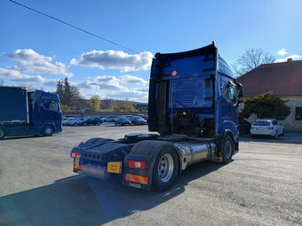Tahač návěsů Iveco S-WAY NP Euro 6 Palivo LNG - 5