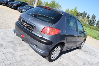 ►►Peugeot 206 1.4 i 55 KW NÍZKÉ KM • KLIMA◄◄ - 5