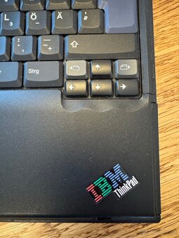 IBM T41 notebook (1600 Mhz, 1,5GB RAM, adaptér) - 5