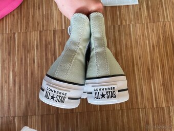 Converse na platformě - 5
