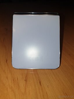 Samsung Galaxy Z FLIP 4 - 5