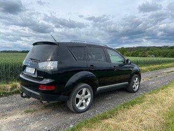 Mitsubishi Outlander - 5