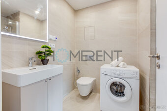 Pronájem moderně zařízeného bytu 1+kk (34,2 m²) s parkováním - 5