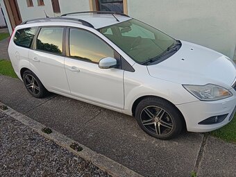 Ford Focus combi TREND 2010 s novými díly - 5