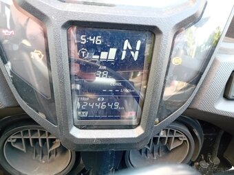 HONDA AFRIKA TWIN 1000 - 5