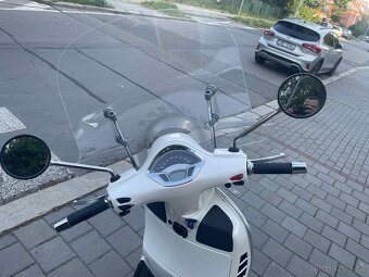 Vespa 300 GTS Super - Nová STK - 2015 model - 5