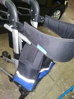 Prodám zdravotní vozík pro postižené skládací - 5