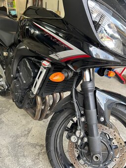 YAMAHA FZ6 Fazer S2 - 5