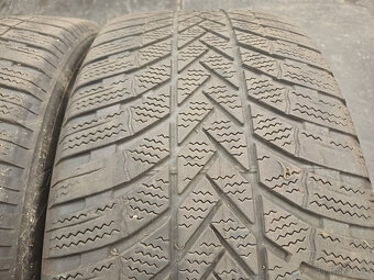 Zimní pneu Bridgestone 245/45/18 100V - 5