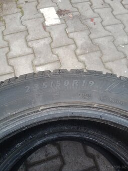 235/50/19 - 5