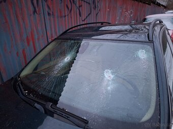 BMW e91 330d 2008 - Na náhradní díly - 5