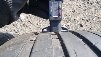 Letní pneumatiky 245/35/19 Michelin - 5