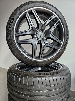Orig. Mercedes AMG - Letní 255/40/20 - Zánovní - 5