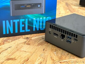 Intel NUC ( i5 8.GEN / Iris Plus 655 / M.2 / DDR4 / USB-C ) - 5