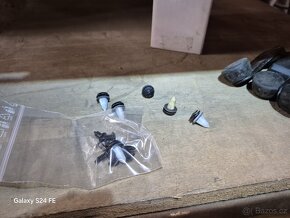 Kličky oken BMW E30 plus mix dílů E46 - 5