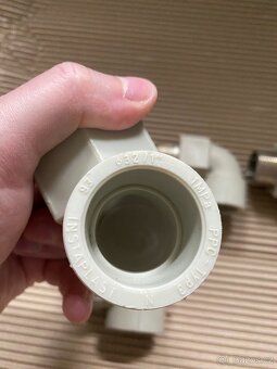 Nová PPR kolena 32 x 1" - vnitřní, vnější kovový závit - 5