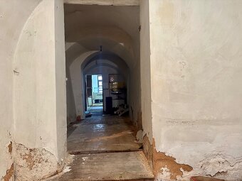 Prodej činžovního domu 287 m² Bor, náměstí Republiky - 5