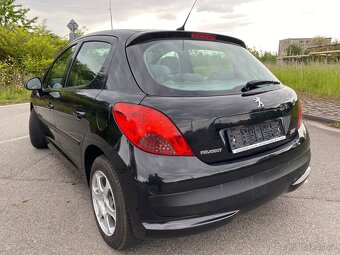 PEUGEOT 207 1.4 HDI 50kW ROK 2007 ČERNÁ - 5