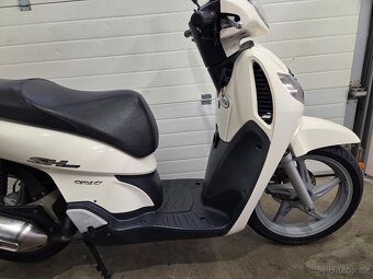 Honda SH125i - 5