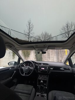 Volkswagen Touran 2.0 TDI, highline, plna histórie vyhřívaný - 5
