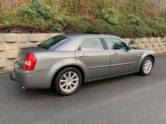 Chrysler 300C 3.0CRD limuzína Signature Series - 5