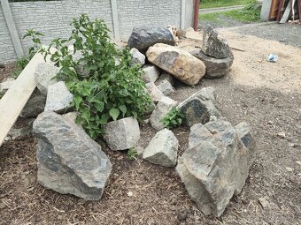 solitér kámen balvan - 5