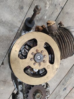 Motor CZ175 predvalecna - 5
