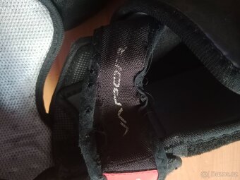 HOKEJOVÉ LOKTY BAUER VAPOR 3X PRO SENIOR L - 5