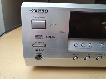 Onkyo TX-SR303E 5.1 AV receiver 360 watů - 5