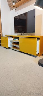 tv stolek IKEA BESTA - 5
