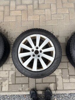 Sada kol s gumama VW original 5x112 - 5