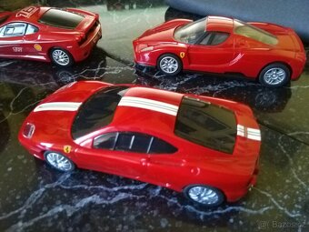 Modely autíček Ferrari Shell. - 5
