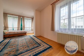 Prodej bytu 3+kk 98 m² s garáží - 5