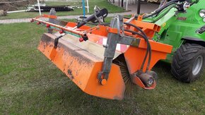 Zametač Agrometall pro stroj Avant - 5