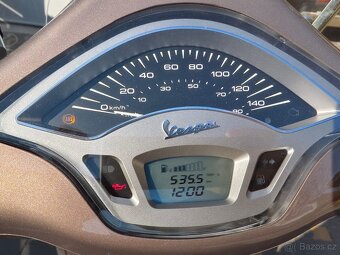 Vespa Primavera Touring - 5