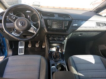 Prodám VW Touran 2.0 TDi, R-line, 110 kw, r.v. 2016 - 5