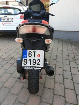 Aprilia SR max 125 2014 - 5