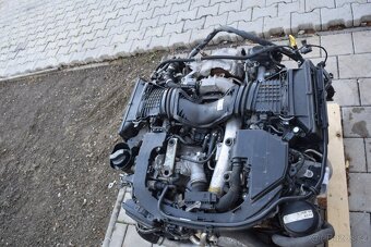 motor mercedes W222 350CDI suchy 165000km so zarukou na mont - 5