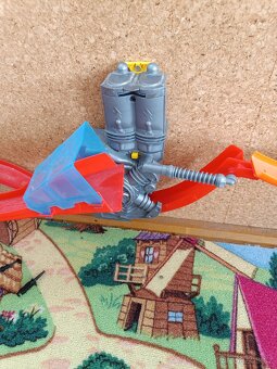Hot wheels jízda po zdi, demoliční propadliště - 5